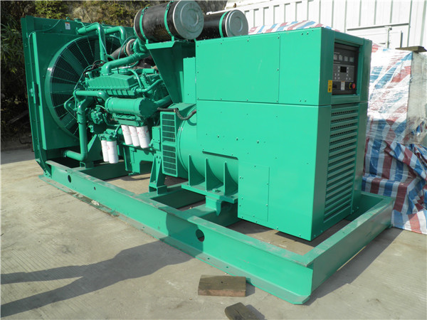 赫山出租发电机 发电机组厂家：柴油发电机组的控制屏的作用是什么？