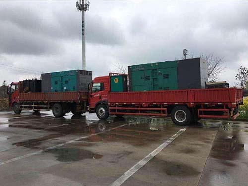 赫山涂抹密封胶后，需要等待多长时间才能安装水冷式机油散热器密封件？